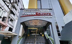 Furamaxclusive Sukhumvit Hotel